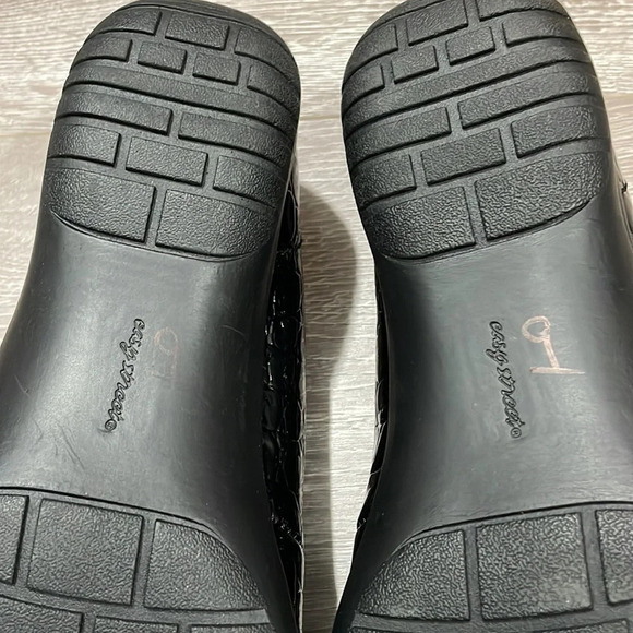 NWOT Easy Street Extra Wide Purpose Black Patent Croc Slip On Flats 9.5 WW - Picture 10 of 14